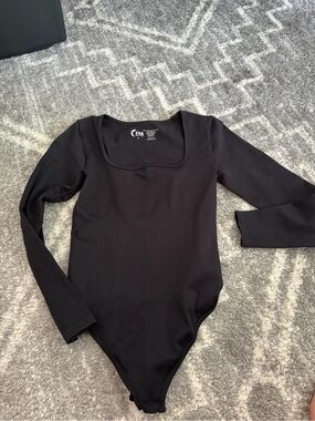 ZYIA Black Long Sleeve Square Neck Bodysuit